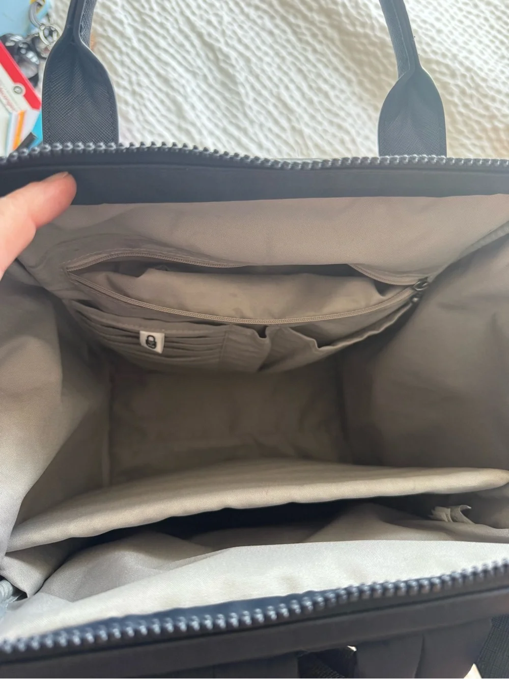 Baggallini Classic Anti-Theft Windsor Backpack
